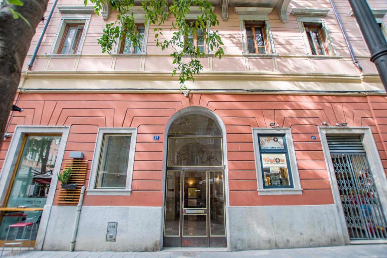 Apartmán Viale 24 Terst Exteriér fotografie